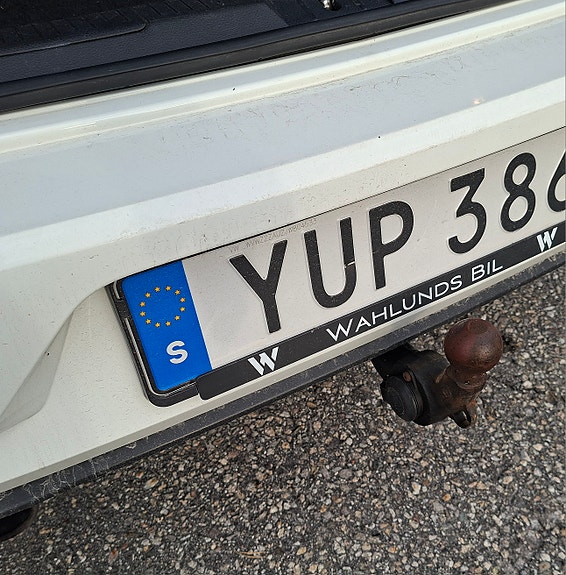 Volkswagen Golf VII 10 of 12
