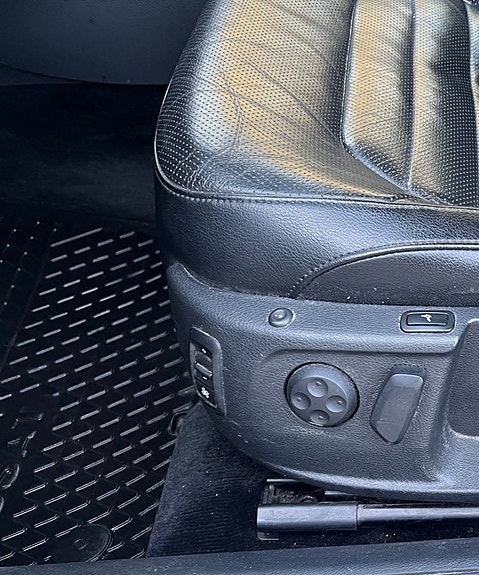 Volkswagen Passat 13 of 15