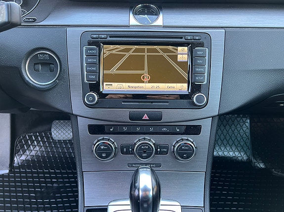 Volkswagen Passat 15 of 15
