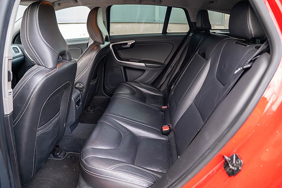Volvo V60 16 of 23
