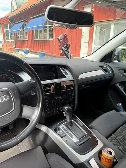 Audi A4 9 of 11