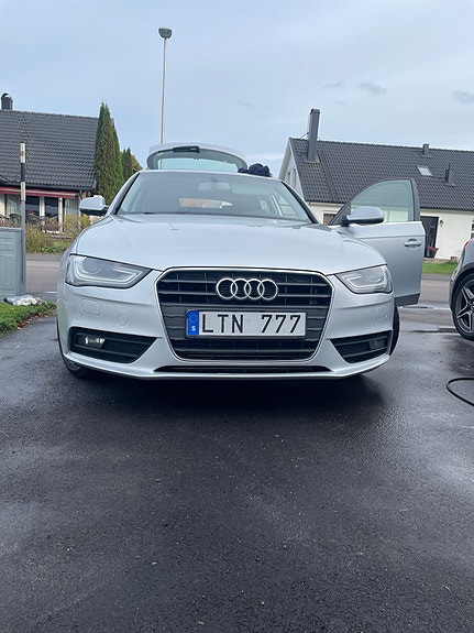 Audi A4 3 of 12
