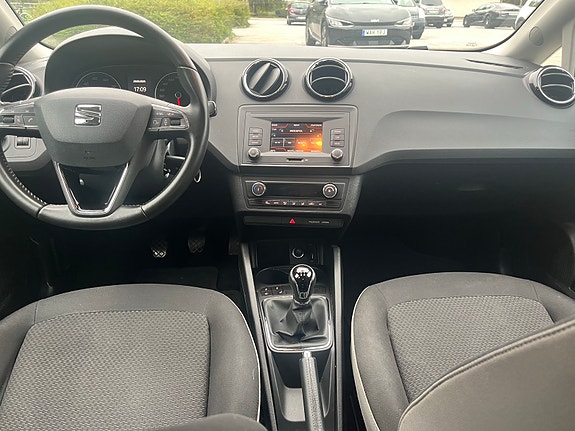 Seat Ibiza 3 of 5