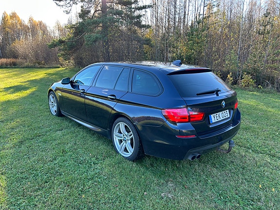 BMW 530d 2 of 10