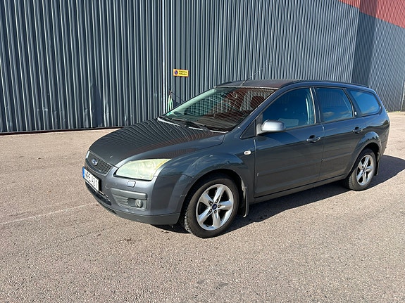 Ford Focus 3 of 7