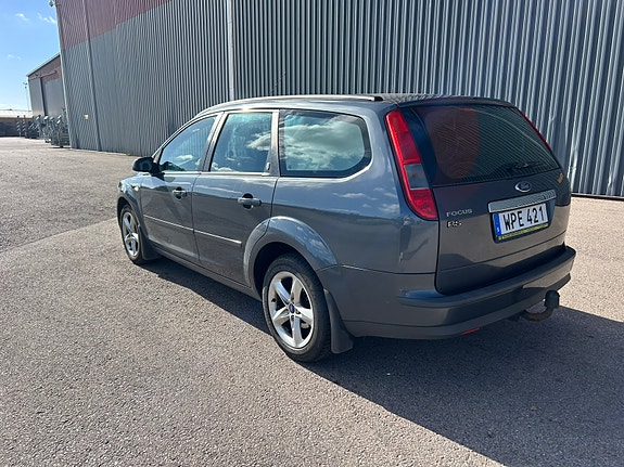 Ford Focus 4 of 7