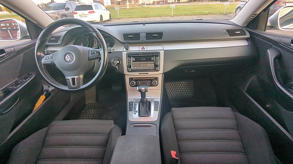 Volkswagen Passat 5 of 5