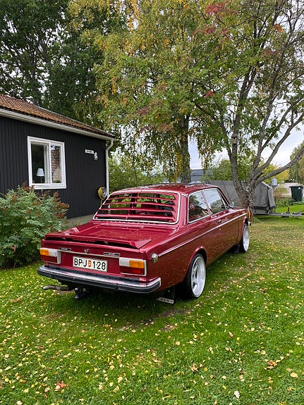 Volvo 142 4 of 18