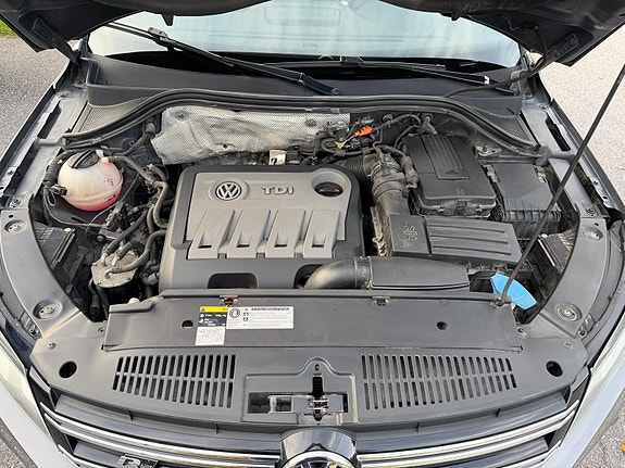 Volkswagen Tiguan 16 of 24
