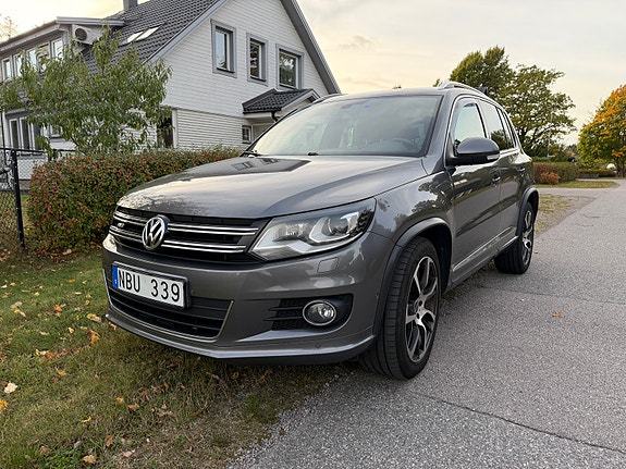 Volkswagen Tiguan 3 of 24