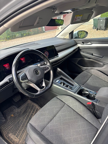 Volkswagen Golf VIII 4 of 5