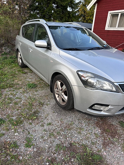 Kia Ceed 4 of 9