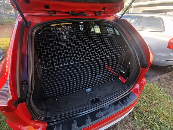 Volvo XC60 8 of 8