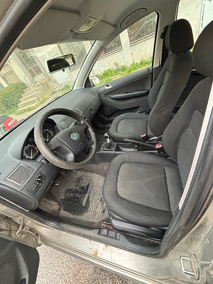 Skoda Fabia 5 of 8
