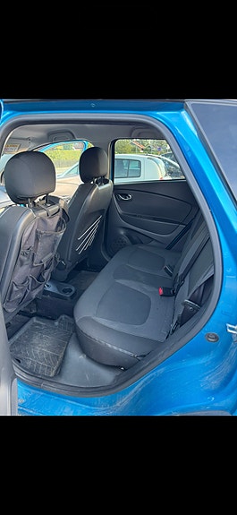 Renault Captur 5 of 7