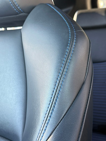 Toyota RAV4 9 of 9