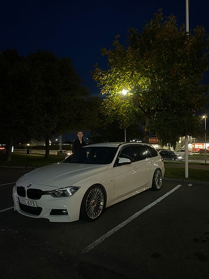 BMW 318d 9 of 9