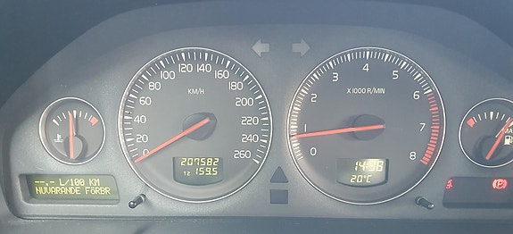 Volvo V70 6 of 11