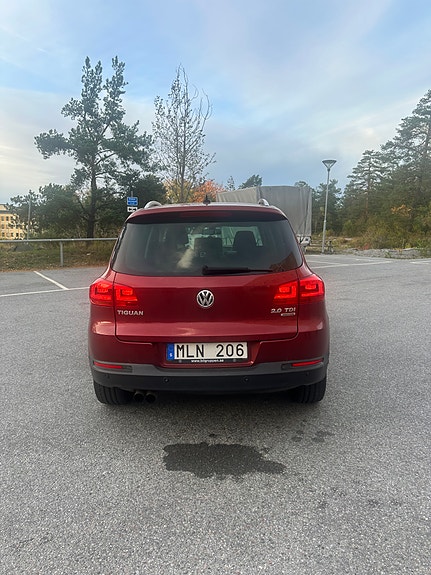 Volkswagen Tiguan 4 of 8