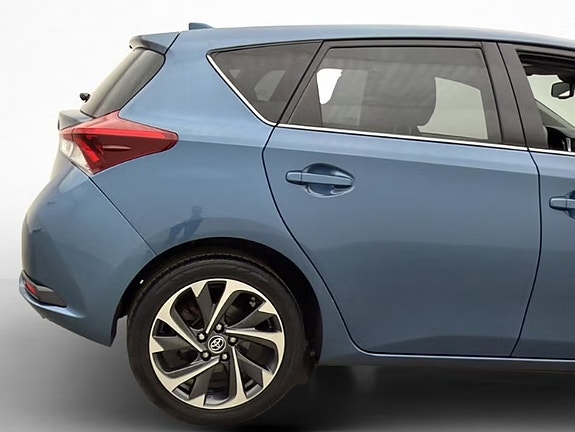 Toyota Auris 14 of 14