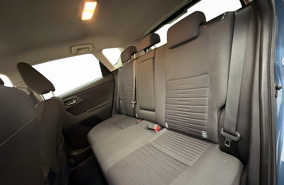 Toyota Auris 10 of 14