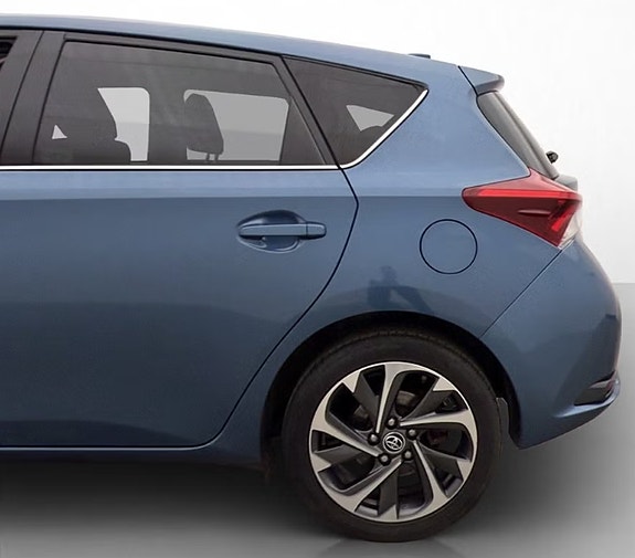 Toyota Auris 11 of 14