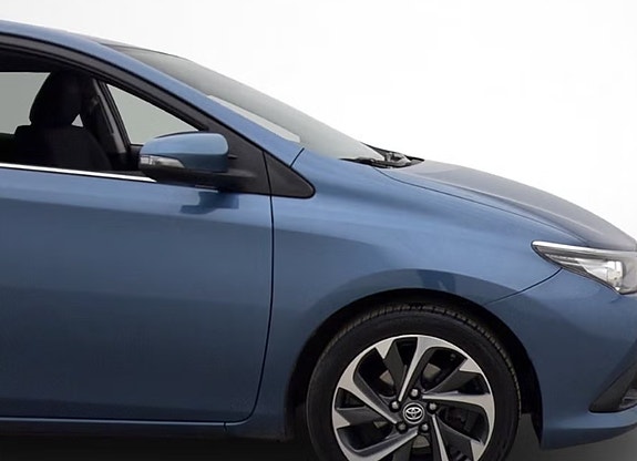 Toyota Auris 13 of 14