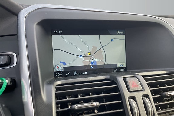 Volvo XC60 13 of 15