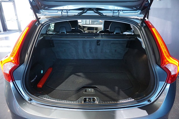 Volvo V60 17 of 18