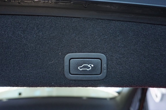 Volvo XC60 9 of 21