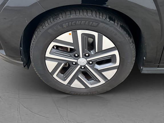 Hyundai Kona 11 of 30