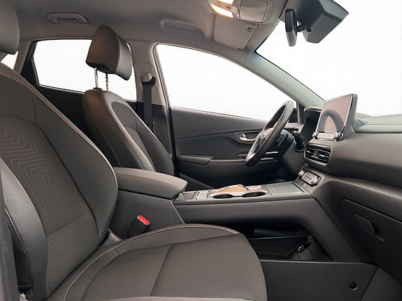 Hyundai Kona 15 of 30