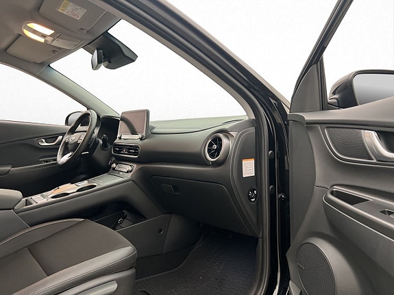 Hyundai Kona 16 of 30
