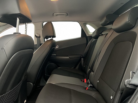 Hyundai Kona 18 of 30