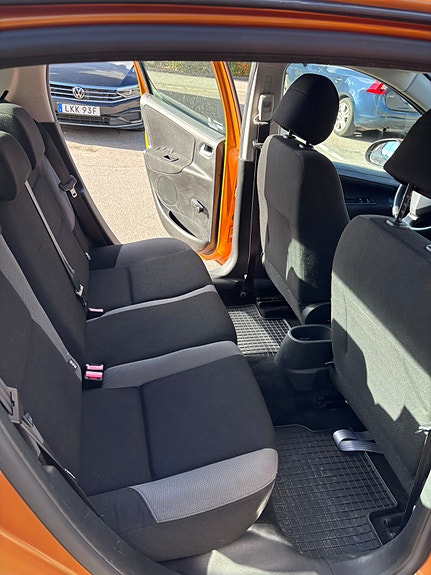 Peugeot 207 17 of 23