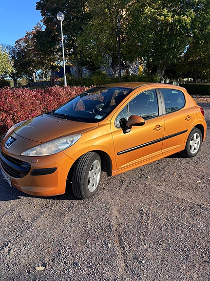 Peugeot 207 2 of 23