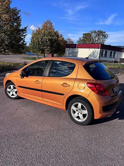 Peugeot 207 8 of 23