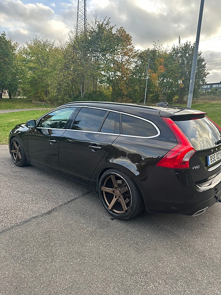 Volvo V60 6 of 9