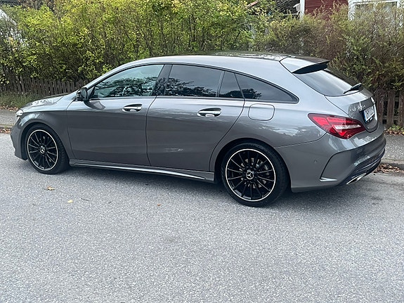 Mercedes-Benz CLA220 d 10 of 12