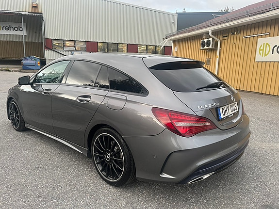 Mercedes-Benz CLA220 d 3 of 12