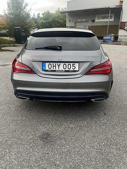 Mercedes-Benz CLA220 d 2 of 12