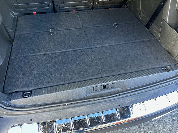 Peugeot 5008 10 of 11
