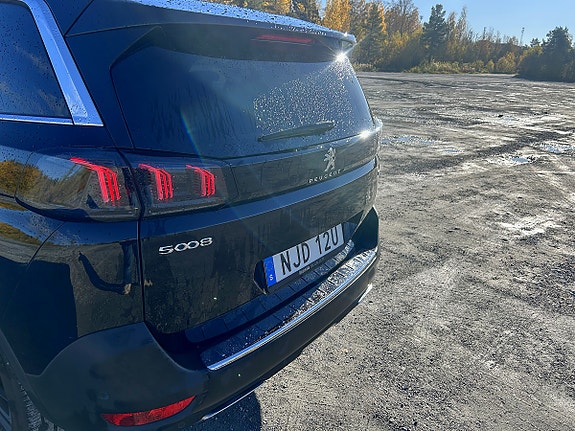 Peugeot 5008 4 of 11