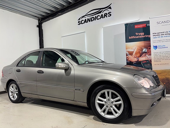 Mercedes-Benz C180 5 of 30