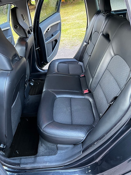 Volvo V70 10 of 10