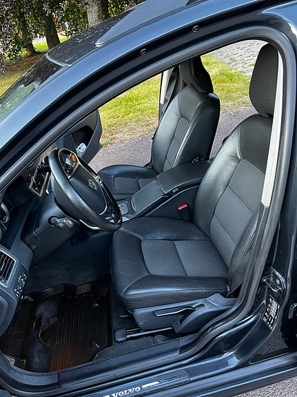 Volvo V70 9 of 10