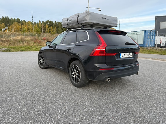 Volvo XC60 2 of 7