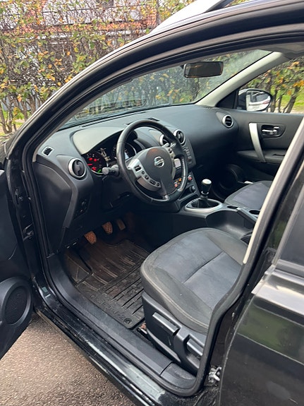 Nissan Qashqai+2 3 of 4