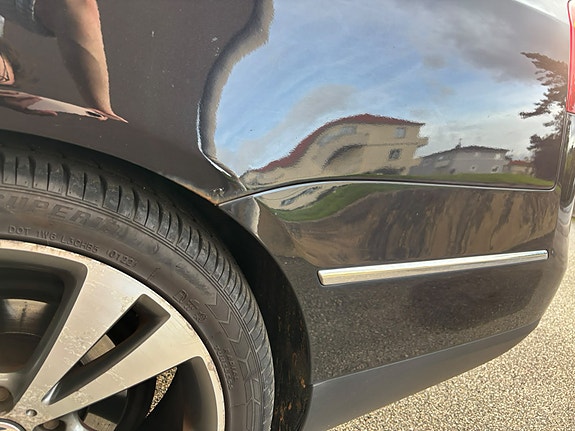 Volkswagen Passat 12 of 14