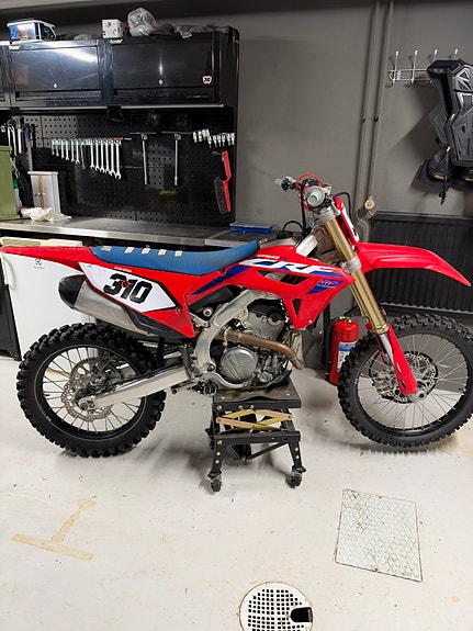 Honda Crf 250r 2 of 5
